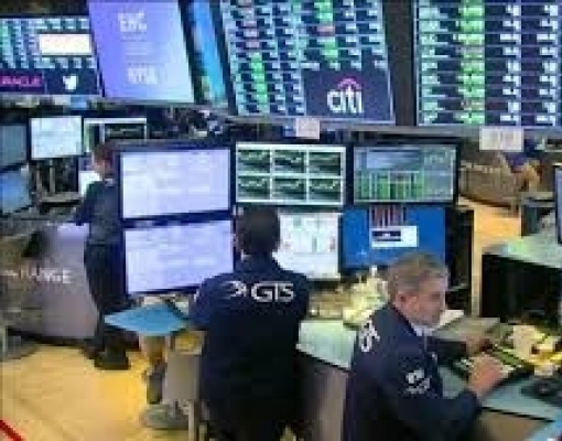 Bovespa fecha em alta e renova recorde histórico; Vale limita os ganhos