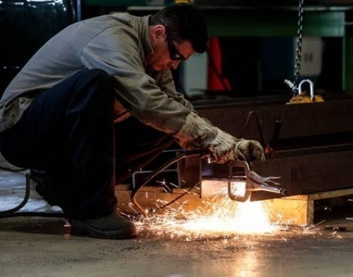 40% da indústria fechou o ano passado em crise