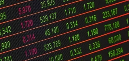 Ibovespa sobe e retoma 98 mil pontos com avanço em reforma da Previdência