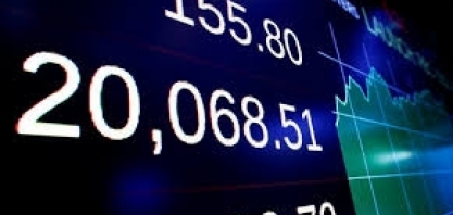Bolsa renova recorde; dólar fecha semana com queda de 2,78%