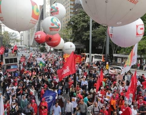 União de sindicatos é tendência global