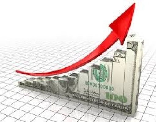 Crise com Previdência faz dólar subir 4% no mês