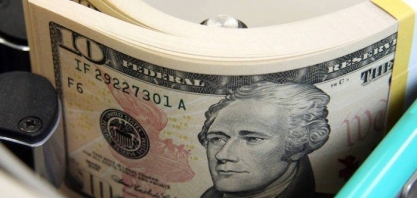 Dólar recobra forças e fecha perto da estabilidade