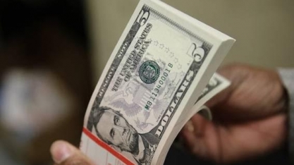 Dólar cai ante real com expectativa otimista por tramitação da Previdência 