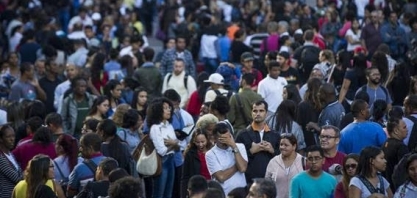 Desemprego sobe para 12,4%, e população subutilizada é recorde