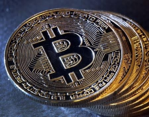 Volume de negócios com bitcoin cai ao menor nível em dois anos em março