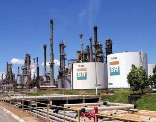 Mesmo após reajuste, preço do diesel manteria defasagem internacional