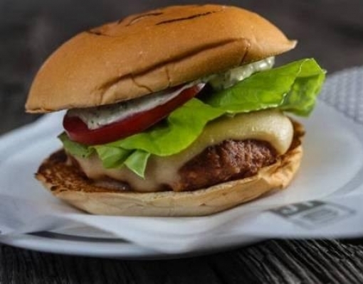 Hambúrguer de carne ‘vegetal’: saiba o que achamos dos produtos no mercado