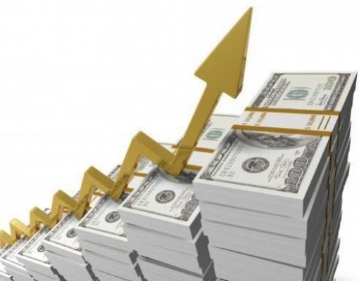 Dólar dispara acima de R$4 com mercado questionando força do governo