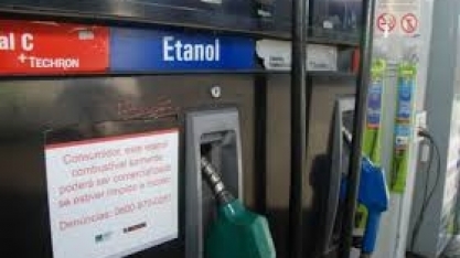Etanol continua competitivo com gasolina em 5 Estados brasileiros
