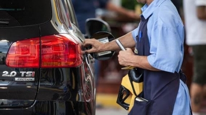Preço médio da gasolina nas bombas recua pela 6ª semana seguida