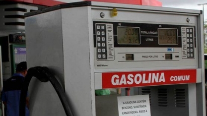 Petrobras reduz em 3% preço da gasolina nas refinarias 