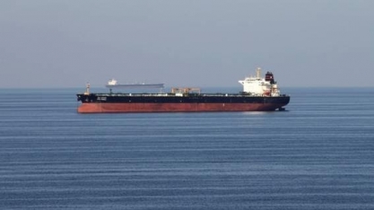 Outros dois navios iranianos podem ficar parados por falta de combustível