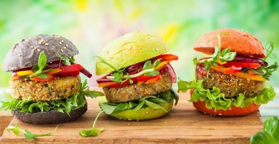  Em três anos, procura por 'hambúrguer vegano' cresce 78% entre brasileiros