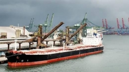 Usinas esperam fim de cota sem tarifa para importação de etanol