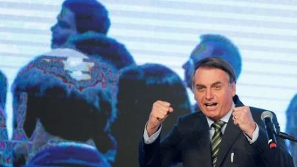 Acusações a ONGs feitas por Bolsonaro causam indignação e espanto
