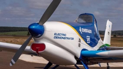Veja a primeira imagem do avião elétrico da Embraer
