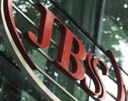 JBS prepara um banquete no maior silêncio