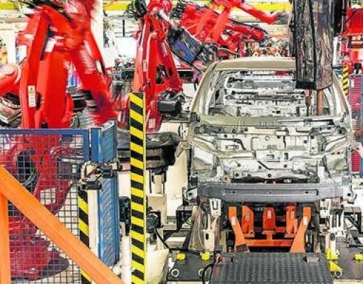 Montadoras mergulham na tecnologia