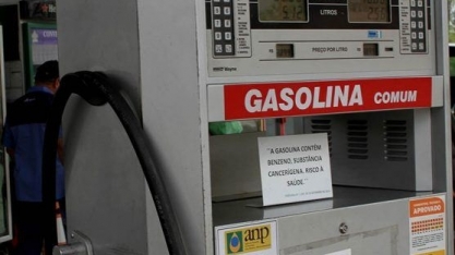 Gasolina recua em 18 Estados e no DF; valor médio cai 0,39% no País