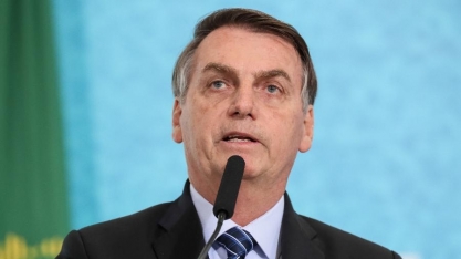 Bolsonaro mira no salário mínimo de olho em 2022