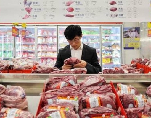 Preços da carne suína na China devem subir mais e mais rápido