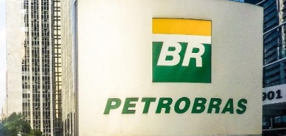 Petrobras não reajusta gasolina há mais de 50 dias,importador vê defasagem 