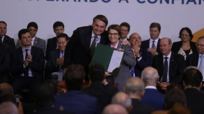 Presidente assina decreto que simplifica plantio de cana-de-açúcar