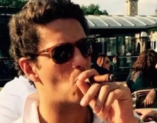 Uma cena ridícula a menos na República