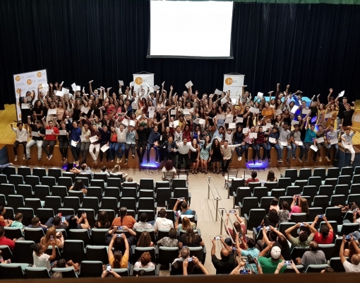 Diretores do Grupo Maubisa participam de formatura de 140 jovens do Projete 