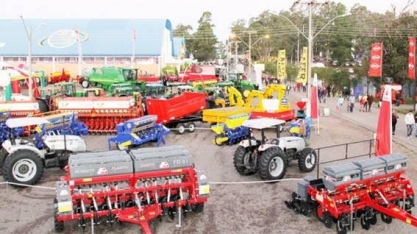 Vendas de máquinas agrícolas têm forte queda em outubro
