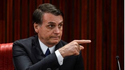 Bolsonaro anuncia projeto para mudar cobrança de ICMS sobre combustíveis