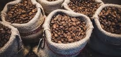 Covid-19: Importadores de café acumulam estoques por temor de quarentenas
