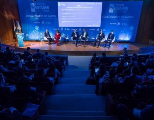 Investimentos e políticas públicas podem melhorar conectividade no campo