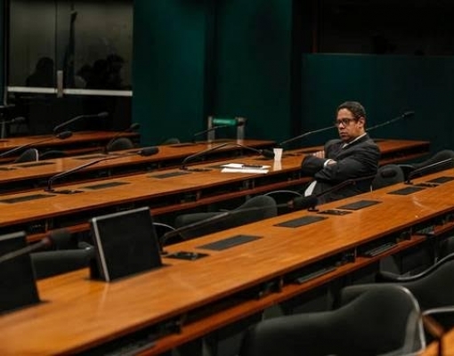 Centrais querem corte de salários e jornada como solução permanente