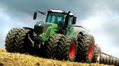 Indústria de máquinas agrícolas sobe preço para mitigar custos com câmbio