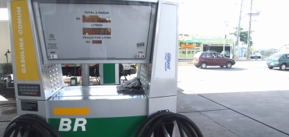Novo padrão de qualidade já eleva custo de gasolina importada 