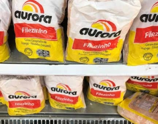 Aurora suspende vendas de frango para a China de unidade catarinense