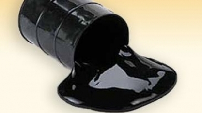 Preços petróleo recuam de máximas de 5 meses em meio a temor com demanda