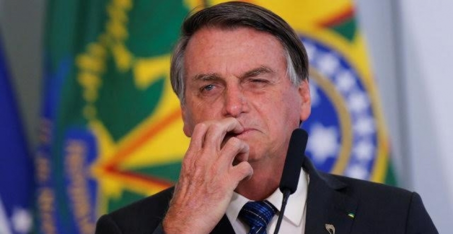 Bolsonaro avalia proibir Huawei na rede 5G do Brasil