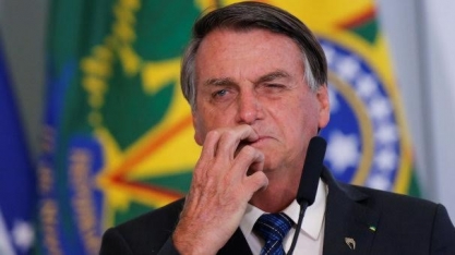 Bolsonaro avalia proibir Huawei na rede 5G do Brasil