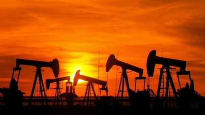 Preços do petróleo fecham em alta nesta segunda-feira