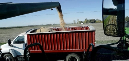 Demanda por frete rodoviário no agro sobe 6,5% no ano