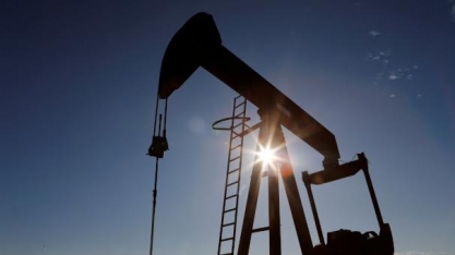 Preços do petróleo caem por Covid-19 e tensão entre EUA e China