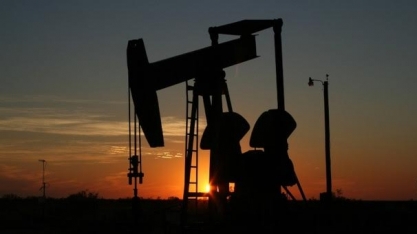 Petróleo sobe com expectativa de estímulos e oferta mais apertada sob BidenCOM