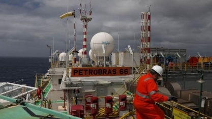 Petrobras bate recorde de produção de petróleo em 2020