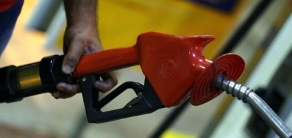 Gasolina sobe nos postos e garante alta do etanol na usina