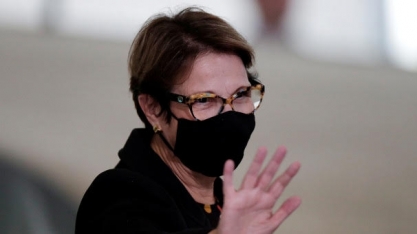 Ministra vê grande safra de grãos, com produção de até 133 mi de t de soja