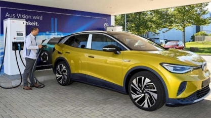  Volkswagen eleva demanda por células de baterias de elétricos    
