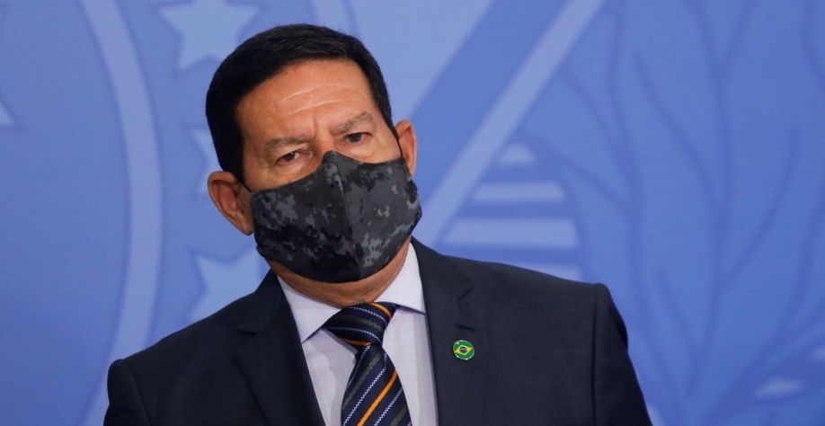 Desmatamento precisa cair entre 15% e 20% ao ano para zerar até 2030